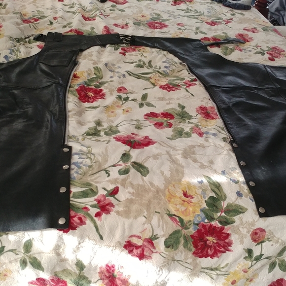 Chaps - Picture 4 of 4